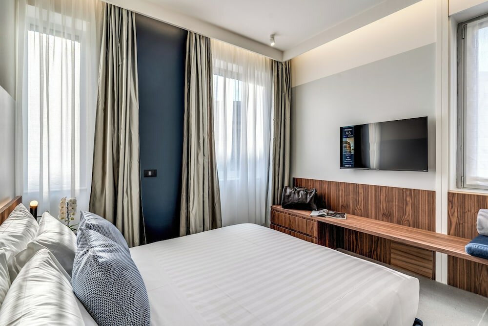 Фото Sospeso Boutique Hotel