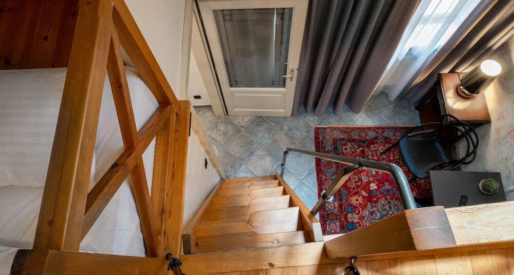 Фото Chateau 9 Apartments by Adrez Living