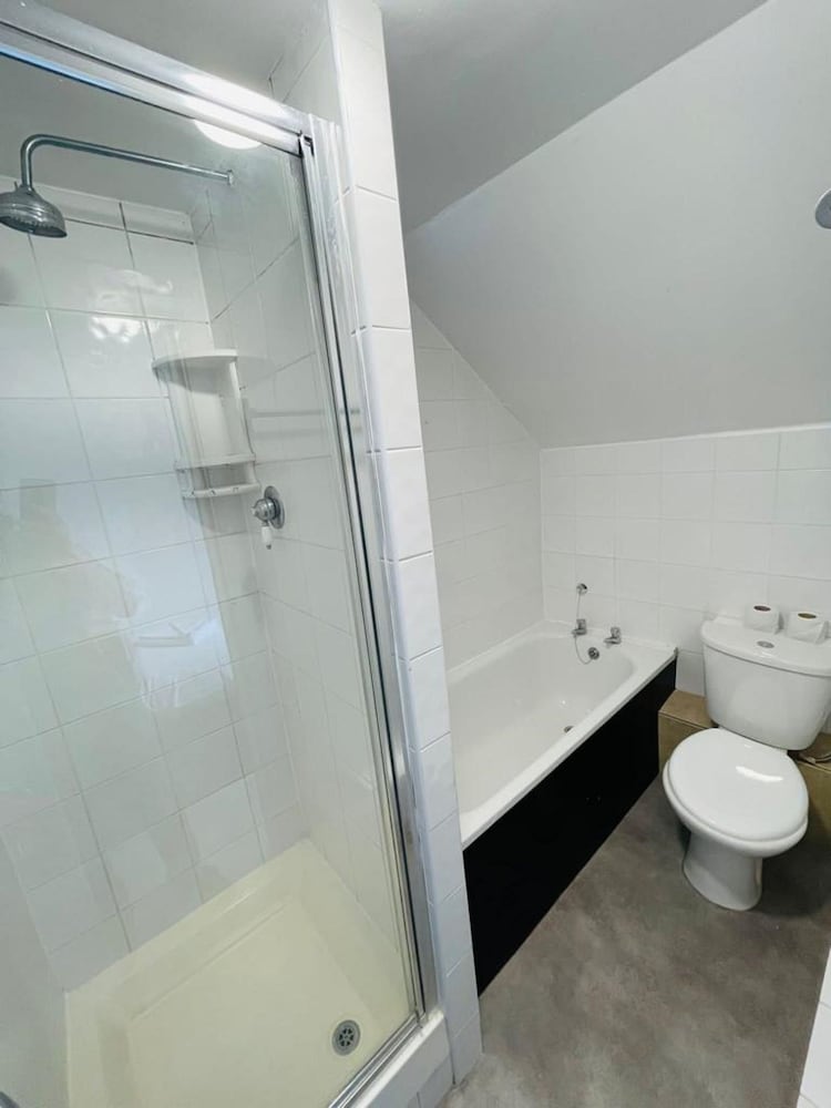 Фото Oyo National Hotel