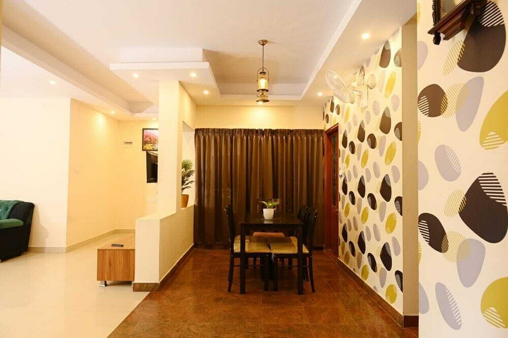 Фото Urban Stay Adams Service Apartment