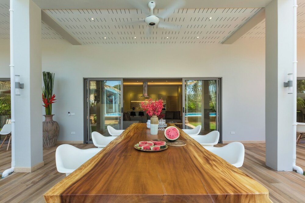 Фото Вилла с 4 Спальнями на Курорте с Пляжным Клубом и Консьерж-Сервисом