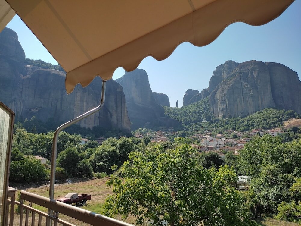 Фото Spartacus House