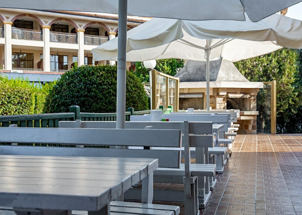 Фото Mpm Kalina Garden Hotel