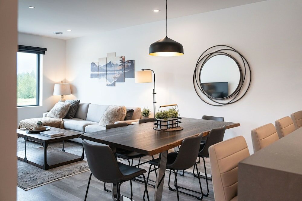 Фото Revylation by Revelstoke Vacations