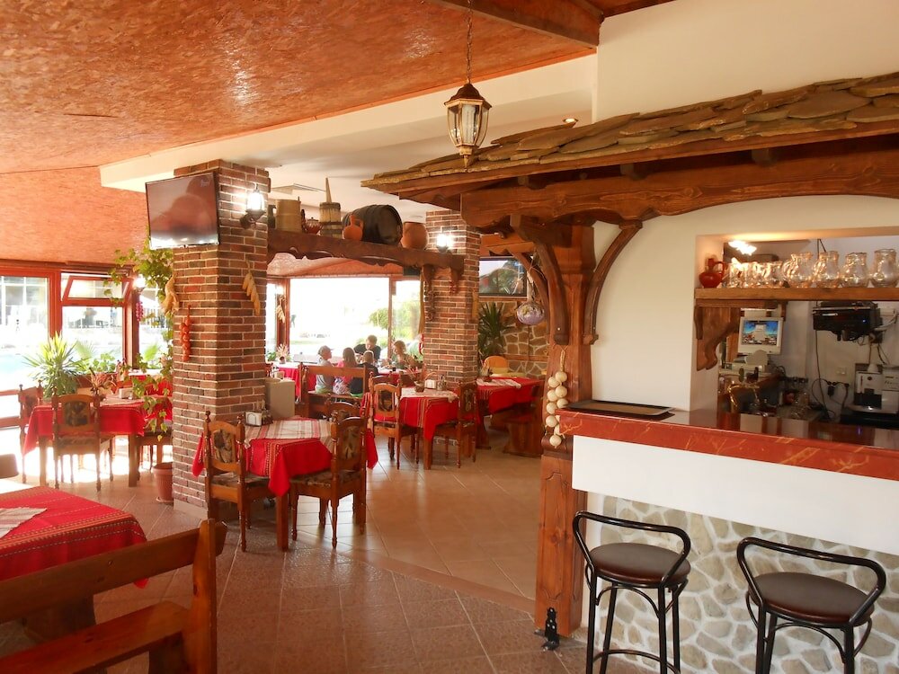 Фото Sunny Holiday Apartments