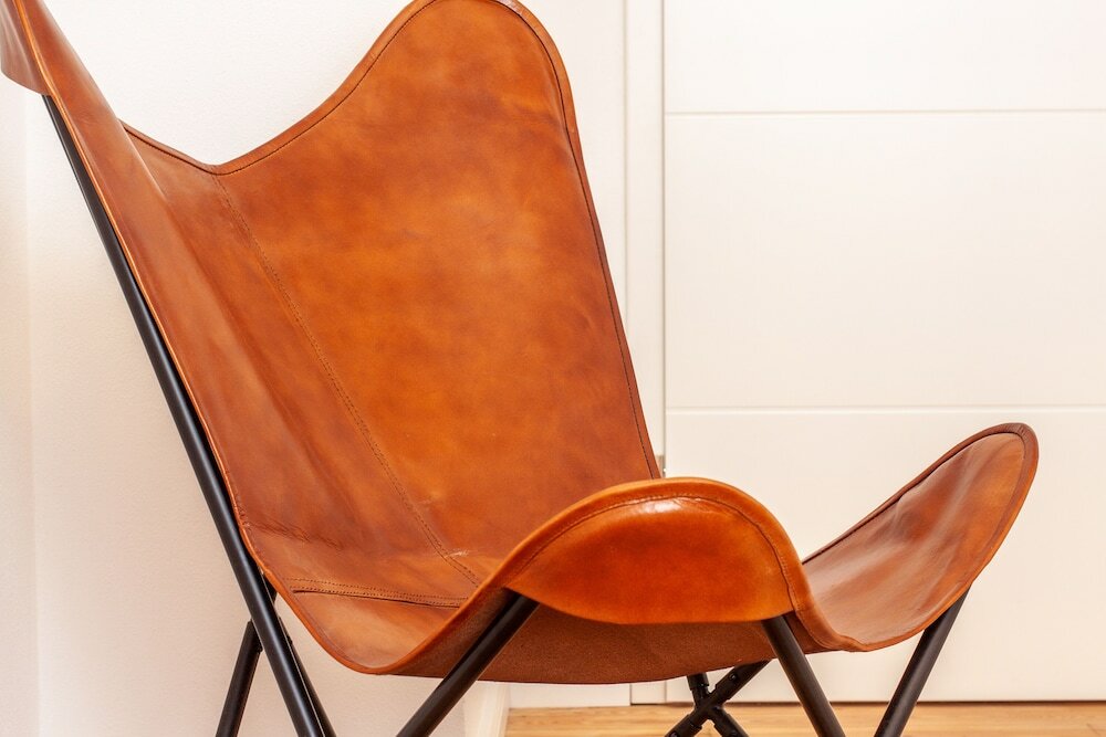 Фото Massive Wooden Furniture in Central Stay