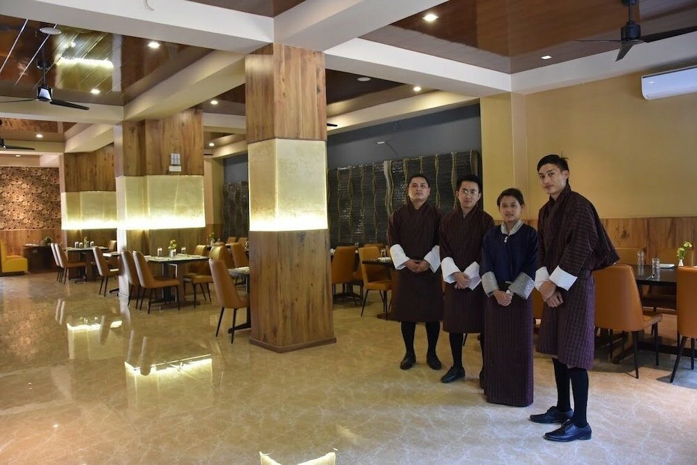 Фото Legphel Hotel