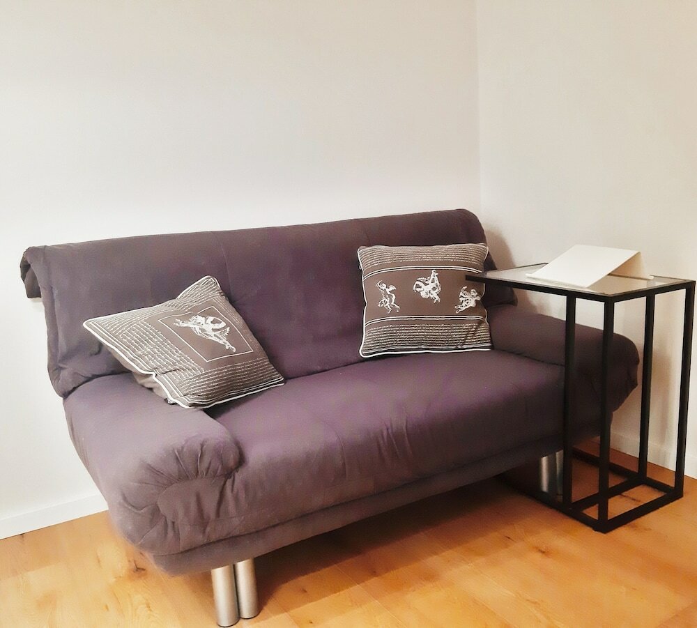 Фото Bright Side Apartment