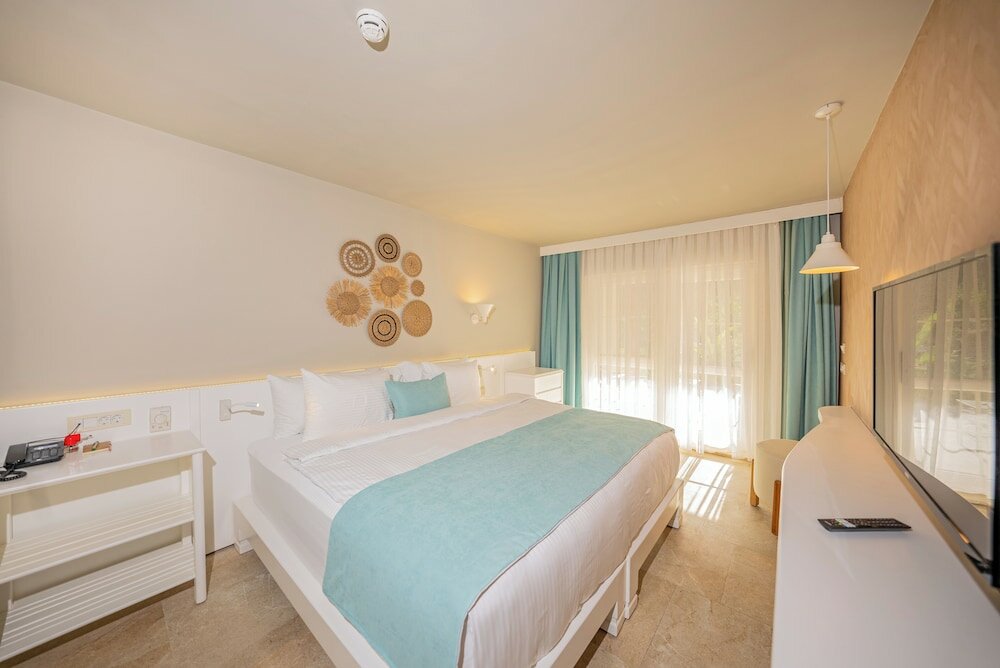 Фото Kairos Valley Health & Nature Resort