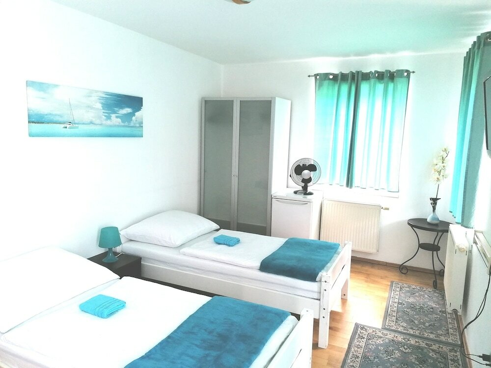 Фото Favoriten-Rooms