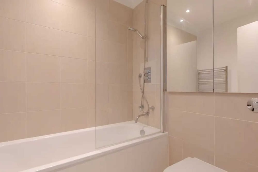 Фото Modern & Centrally Located 2bd Flat - Marble Arch!