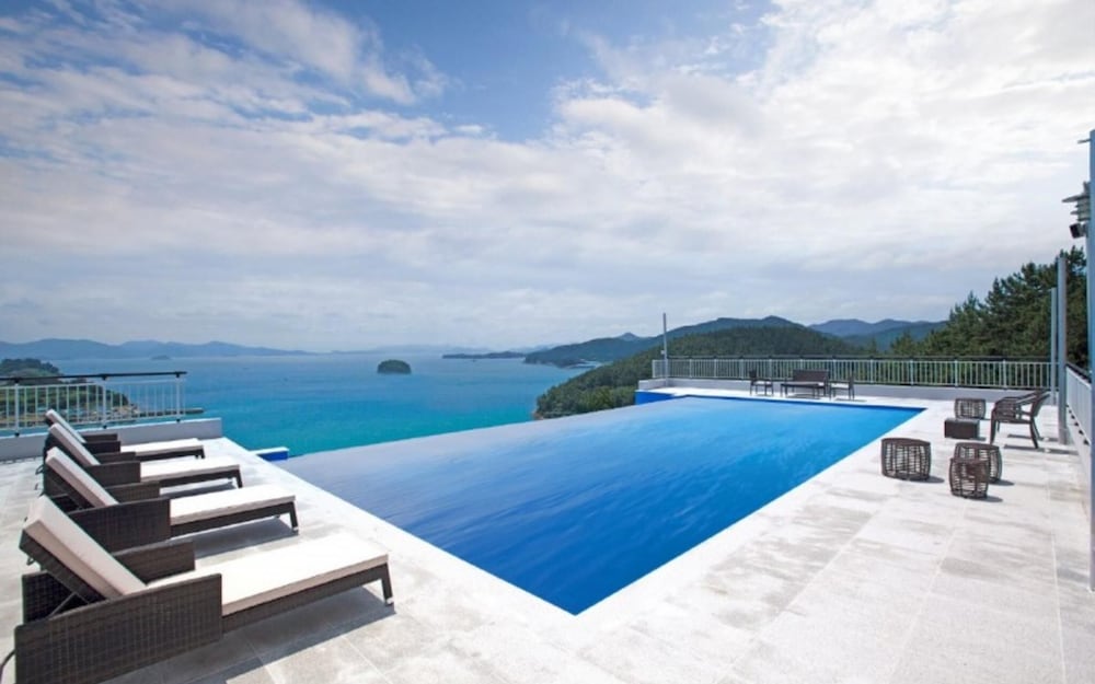 Фото Yeosu Querencia Resort