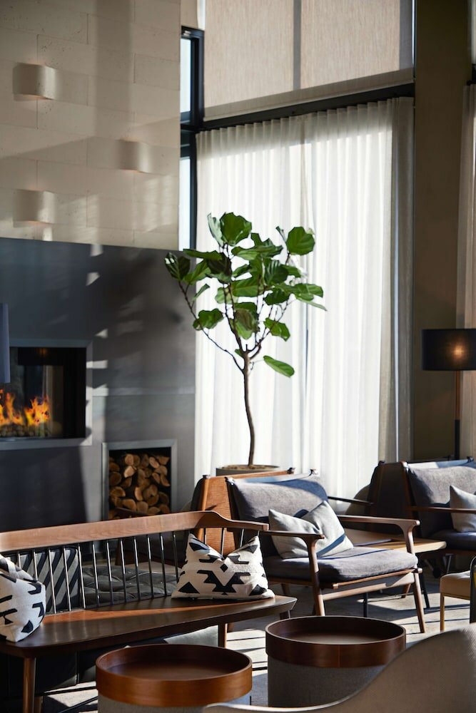 Фото The Fort Sutter Sacramento, Tapestry Collection by Hilton