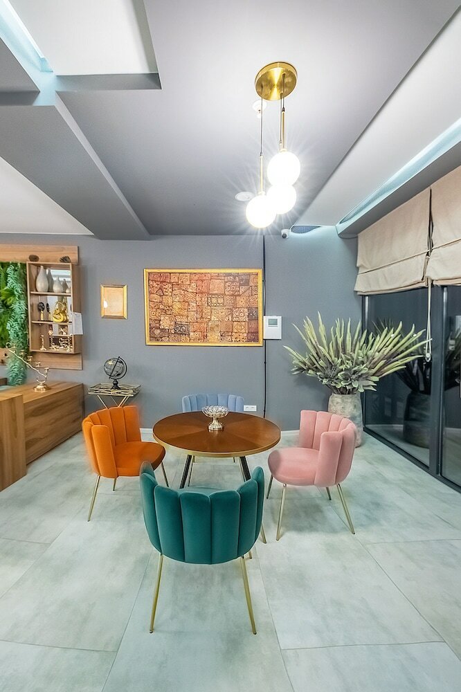 Фото Solo Grand Boshuri Hotel