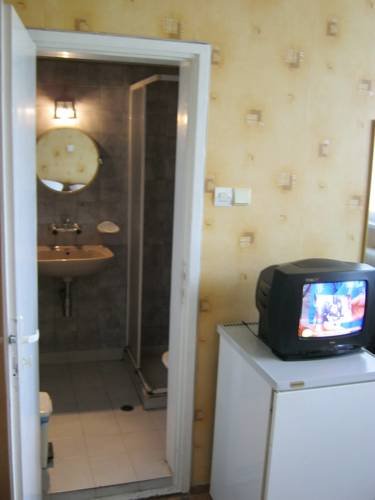 Фото Repos Guest Rooms