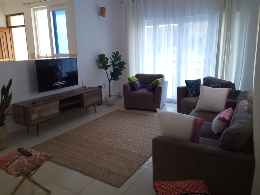 Фото Mtwapa Luxury Apartments by Chh