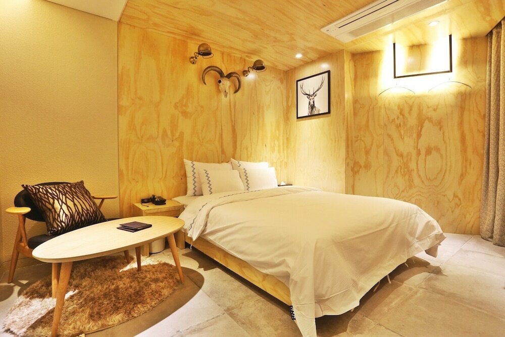 Фото Bucheon Renee