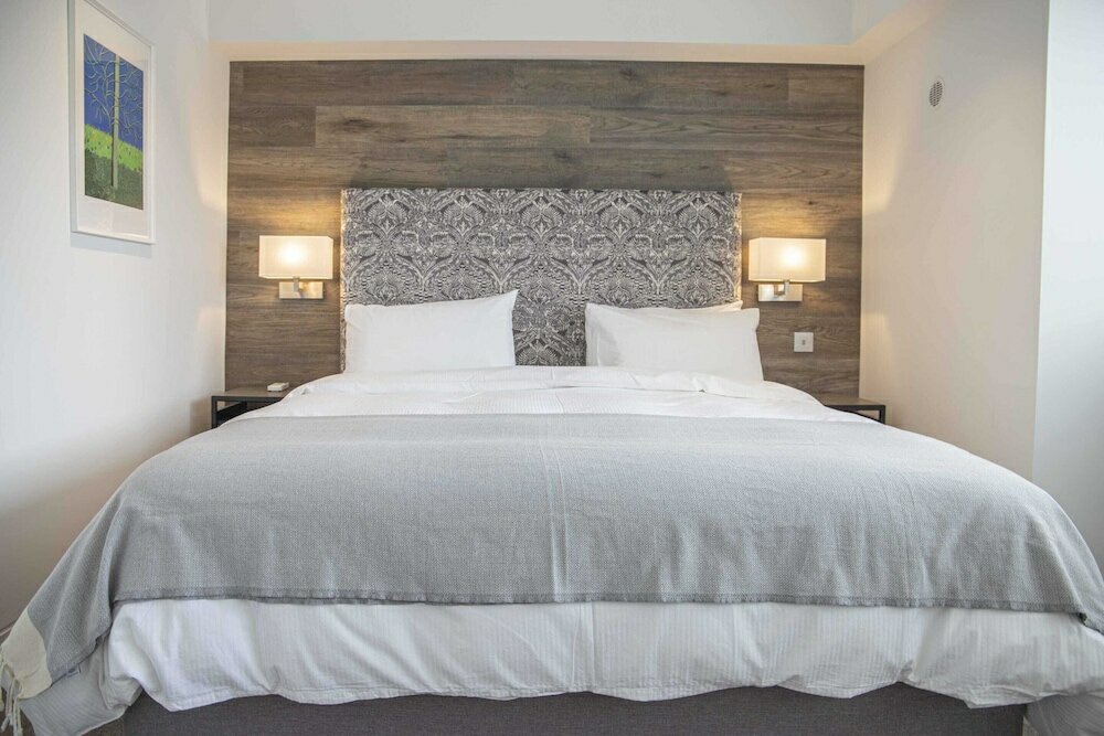 Фото Stunning Rare Soho Gem