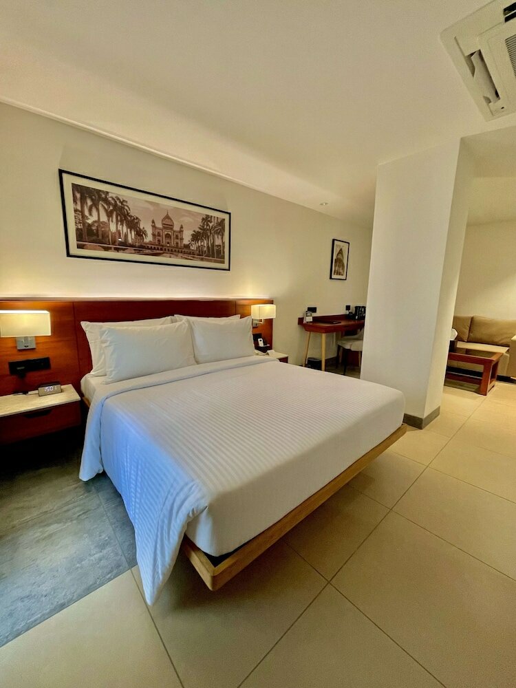 Фото Best Western Maharani Bagh