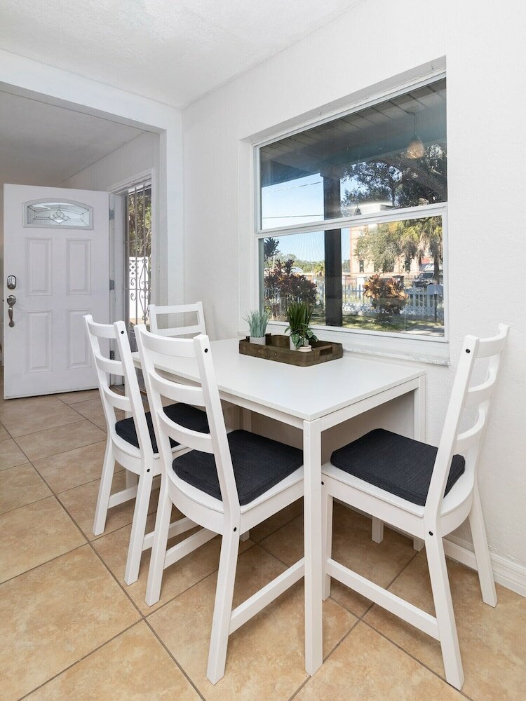 Фото A Getaway on Walnut