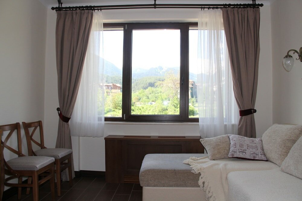 Фото 7 Pools SPA & Apartments