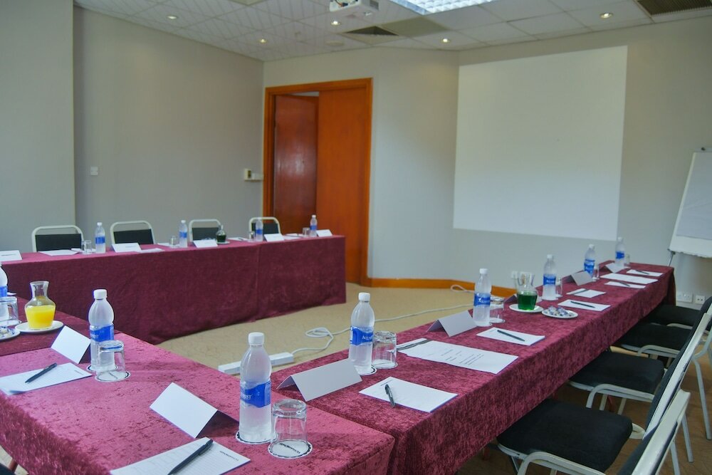 Фото Monomotapa Hotel