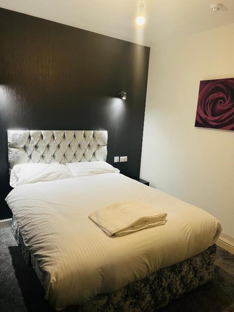 Фото Oyo The Pleasant House