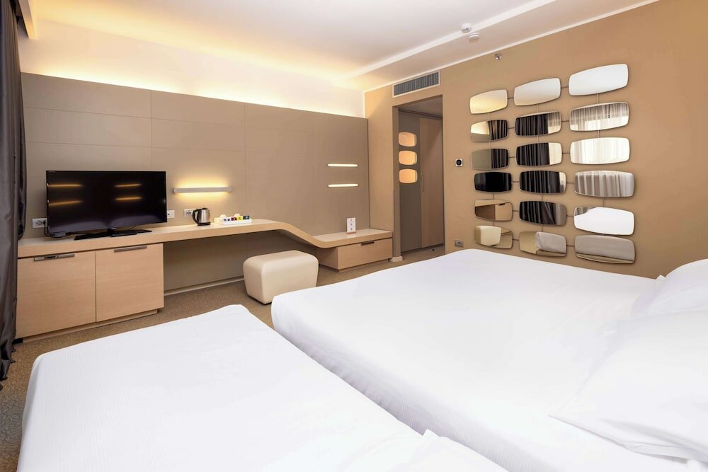 Фото Best Western Plus Tower Hotel Bologna