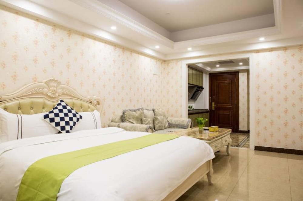 Фото Ruide Apartment Wanyi Plaza Branch