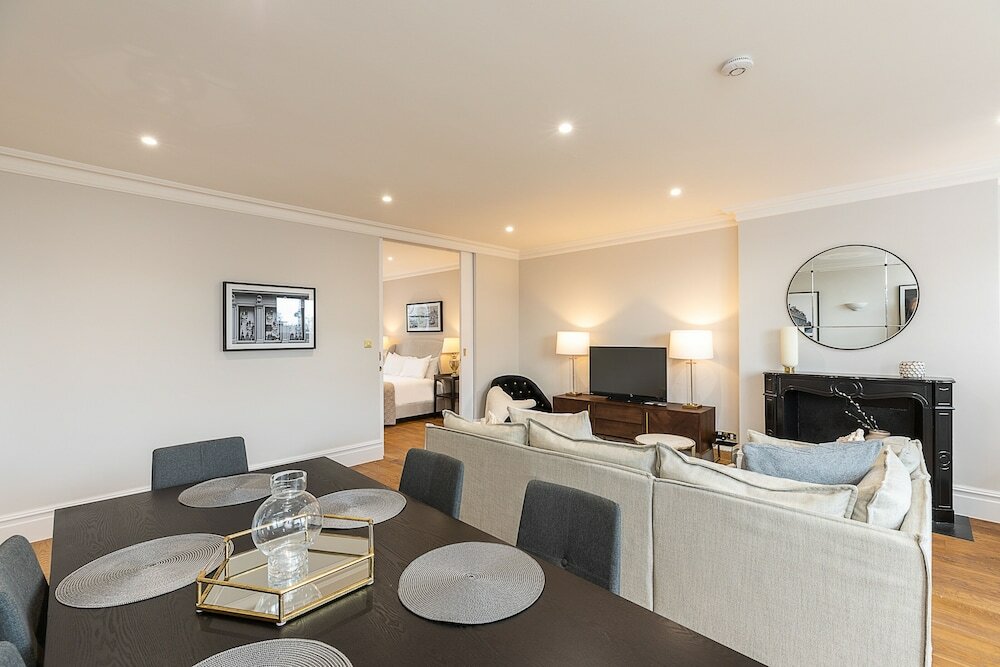 Фото Altido Astonishing 2 Bedroom near Mayfair & Piccadilly Circus