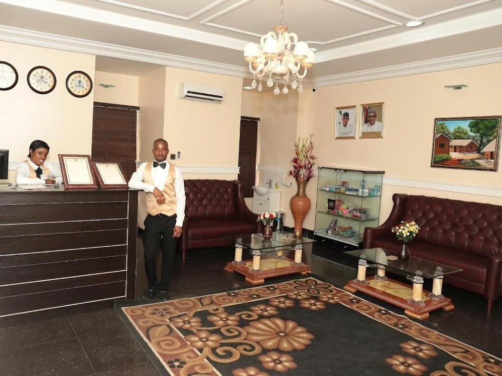 Фото Edmudian Court Luxury Apartments