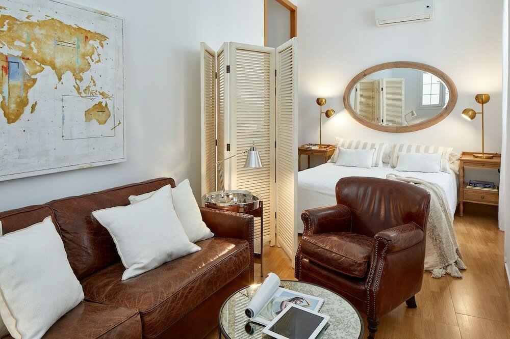 Фото Lodgingmalaga Plaza de la Constitución