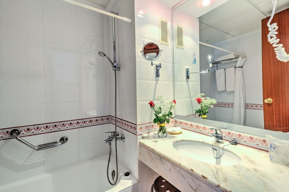 Фото Hotel Voramar Mallorca