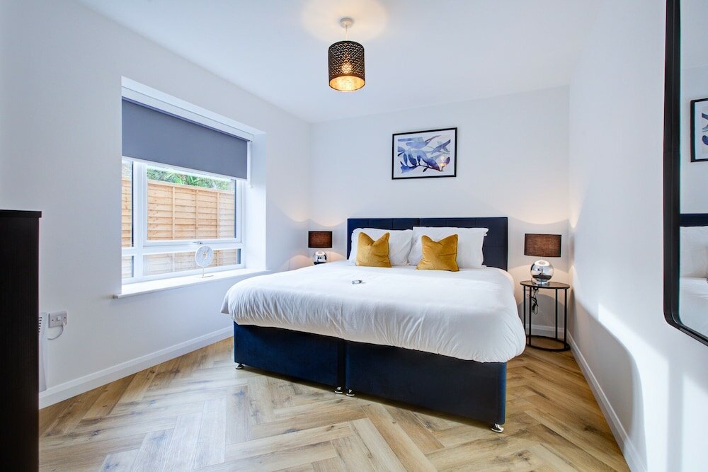 Фото Hybrid Resi - Mitcham