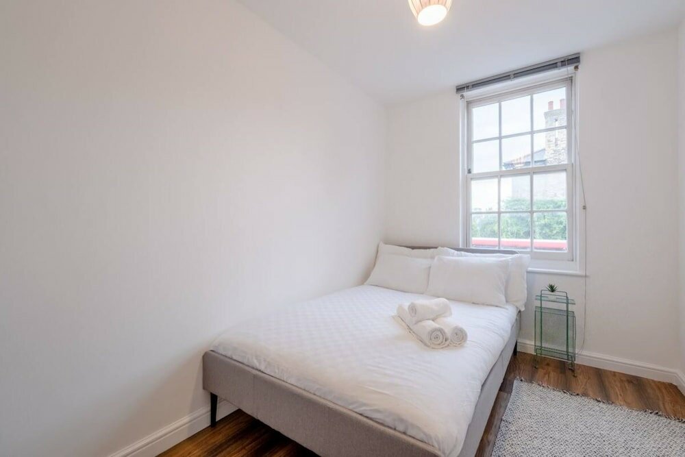 Фото Charming 2 Bedroom in Hackney