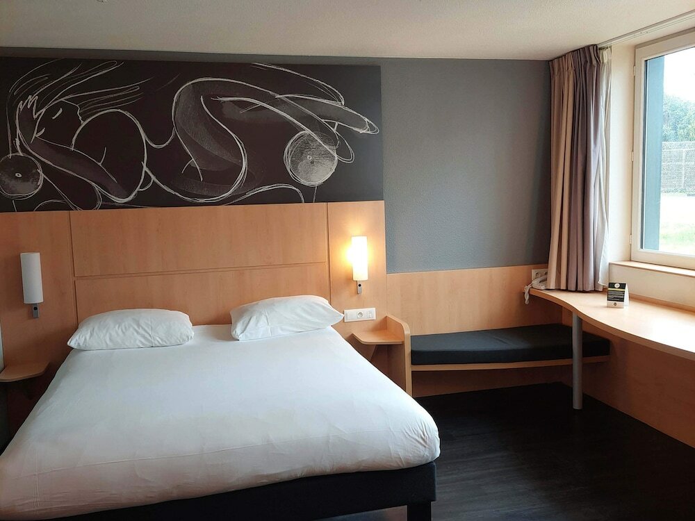 Фото Ibis Paris Orly Rungis