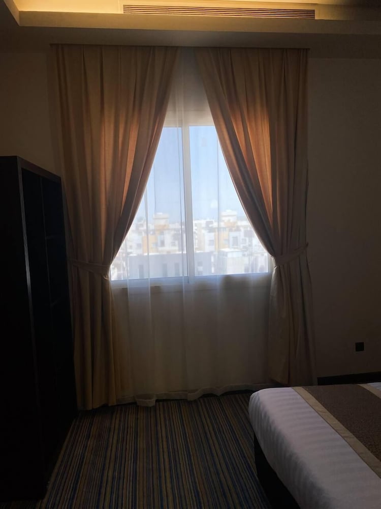 Фото Landmark Hotel - Sari