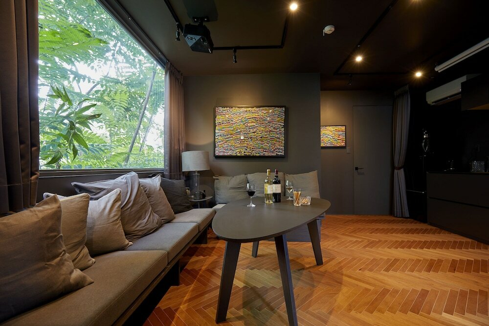 Фото Gallery Hotel Distortion 9