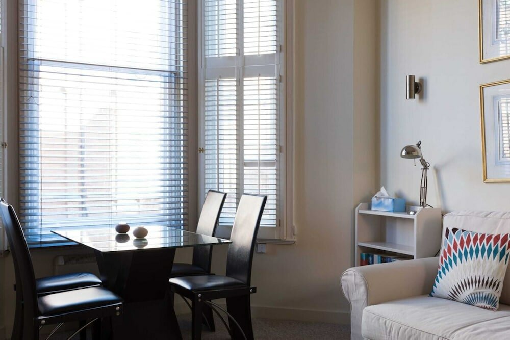 Фото Modern 1 bed Flat in Knightsbridge