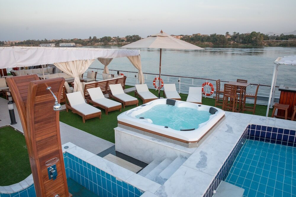 Фото Champollion II Nile Cruise