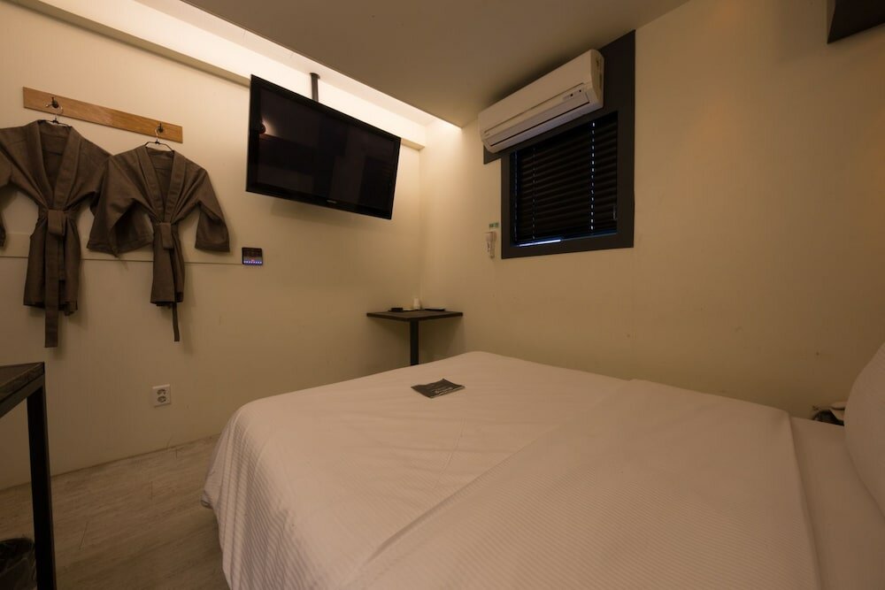 Фото Achasan Station Wall Hotel