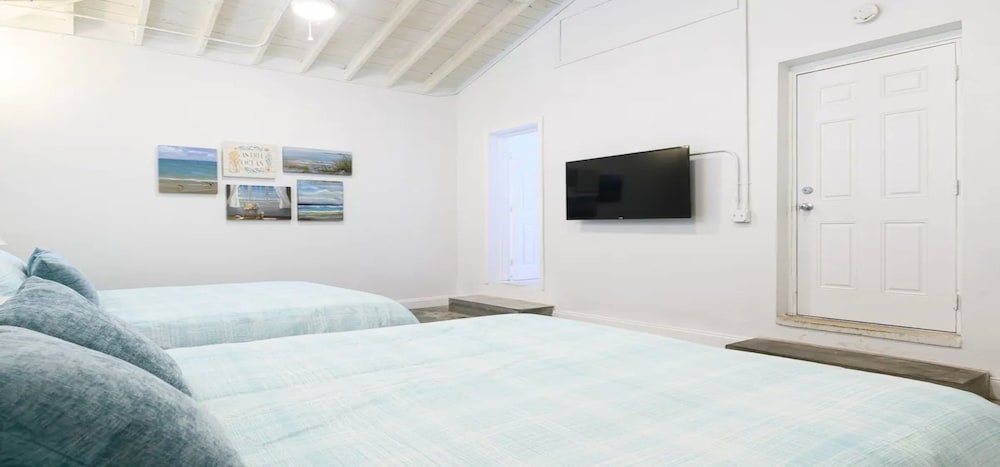 Фото Praia Hotel Hollywood