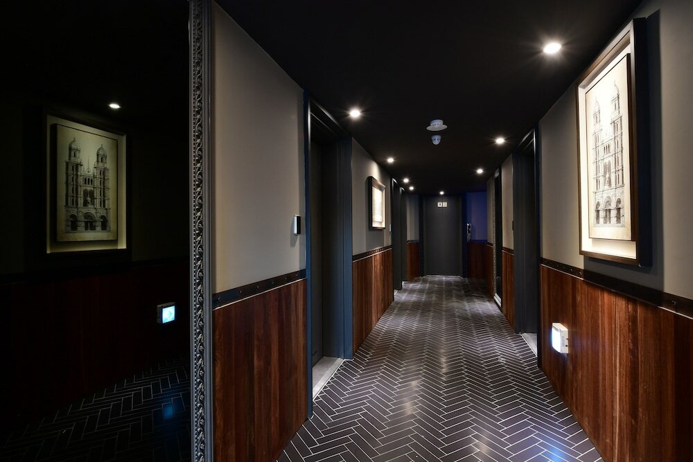 Фото Brown Dot Daeyeon