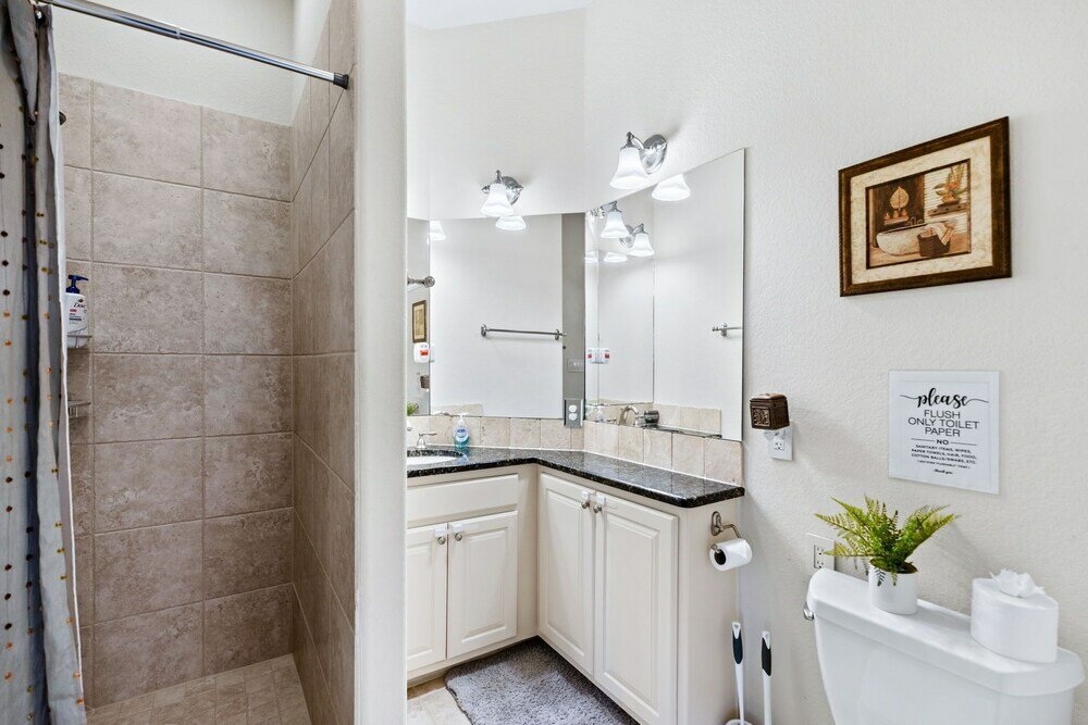 Фото Hillside Infinity Pool Retreat