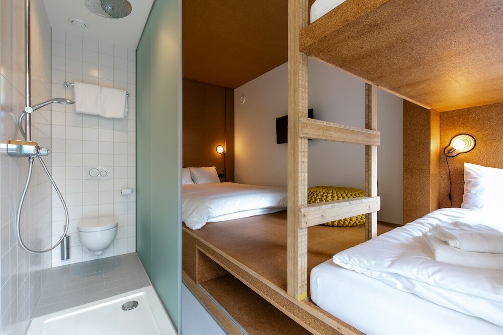 Фото The Bellhop Hotel