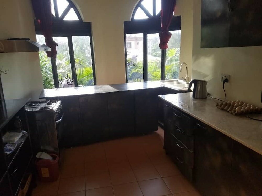 Фото Kingsmen Suites