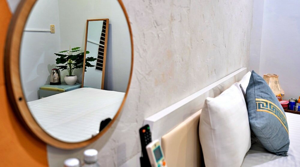 Фото Hanz Cosmos Central Hotel