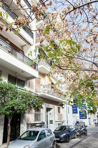Beautiful new decorated apt in Athens
