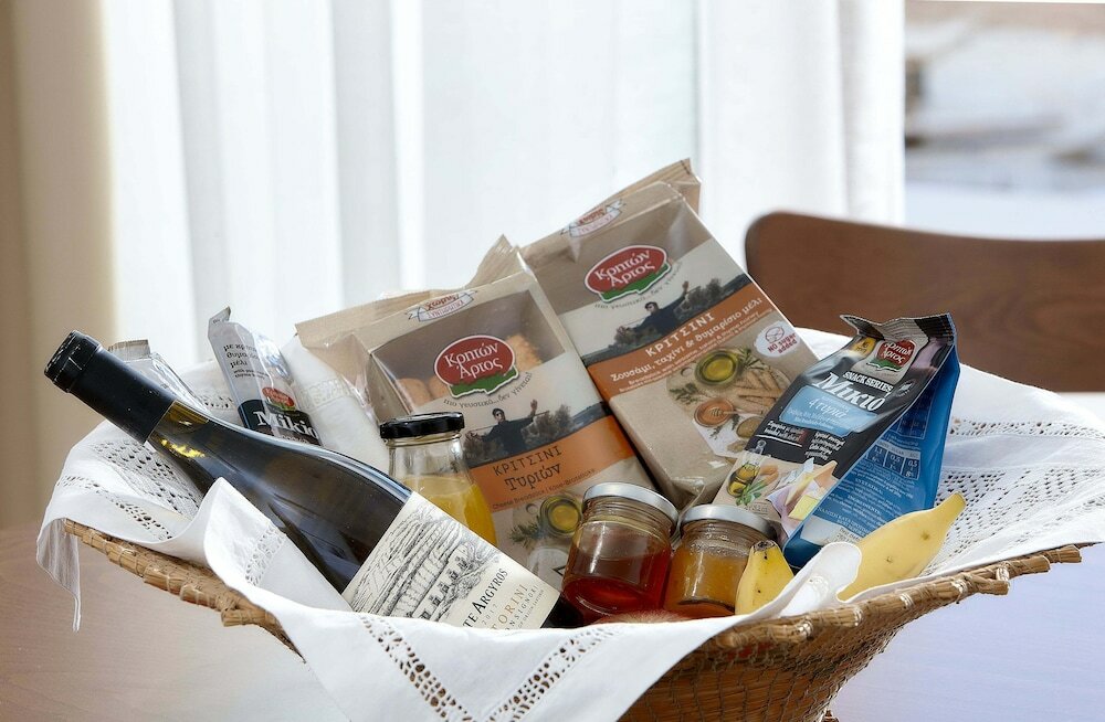 Фото Volta Suites and Villas