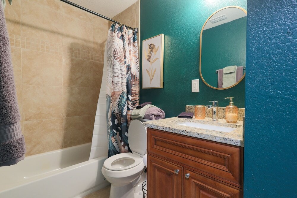 Фото Saint Joseph Suites Down Town Tampa